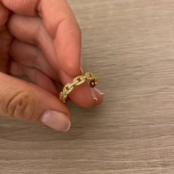 Move Uno Elegant Gold Link Resizable Ring - Picture 3 of 17
